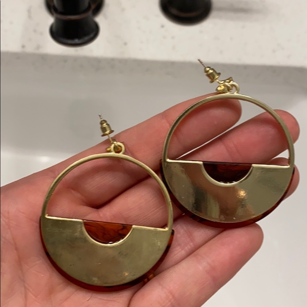 Hoops - Picture 2 of 3